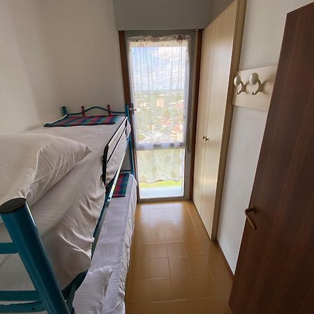 Condominio Aquilone Lignano Sabbiadoro Eksteriør billede