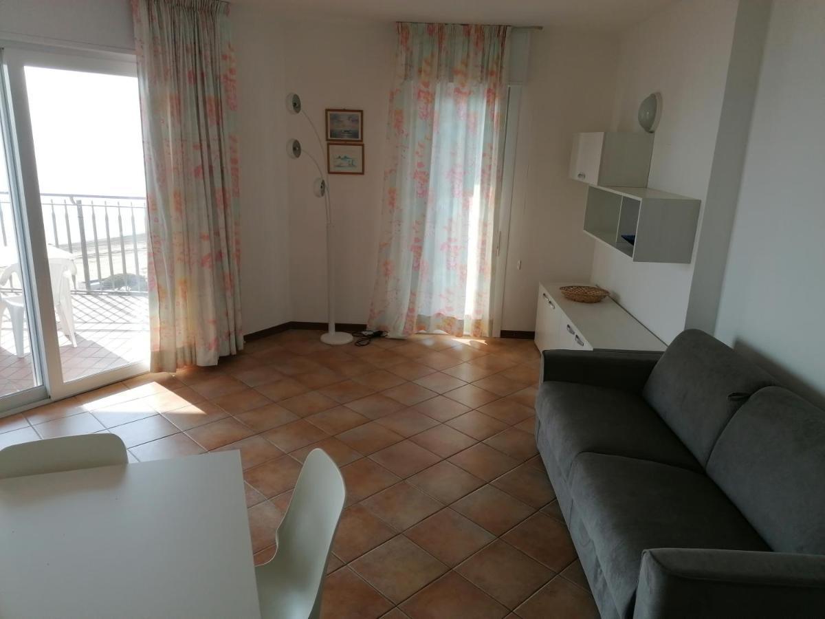 Condominio Aquilone Lignano Sabbiadoro Eksteriør billede