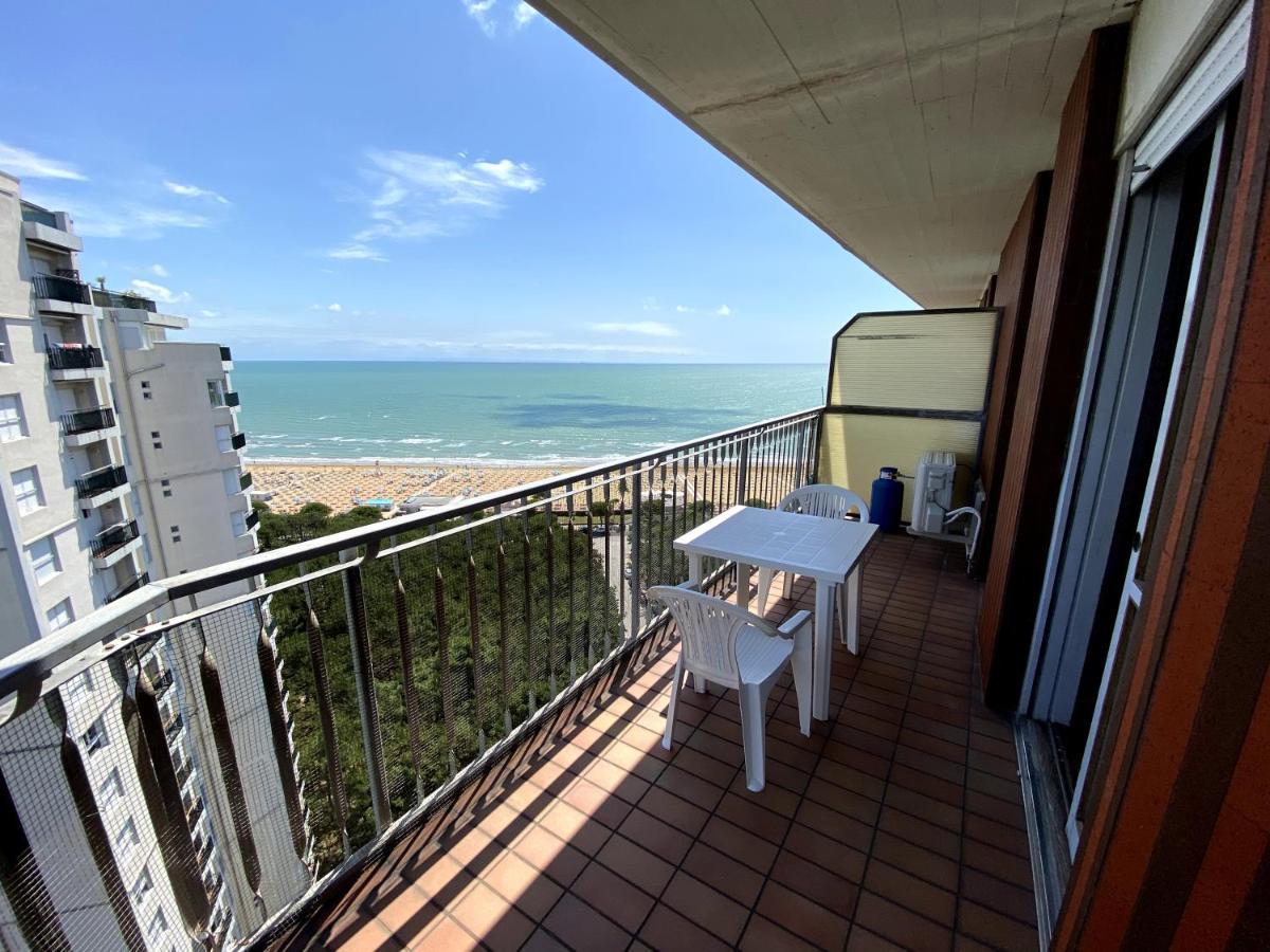 Condominio Aquilone Lignano Sabbiadoro Eksteriør billede