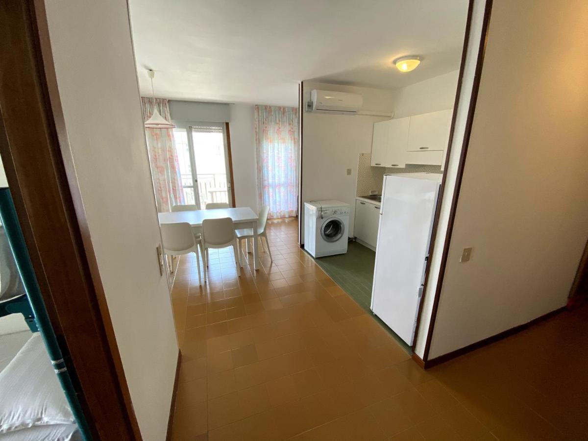 Condominio Aquilone Lignano Sabbiadoro Eksteriør billede