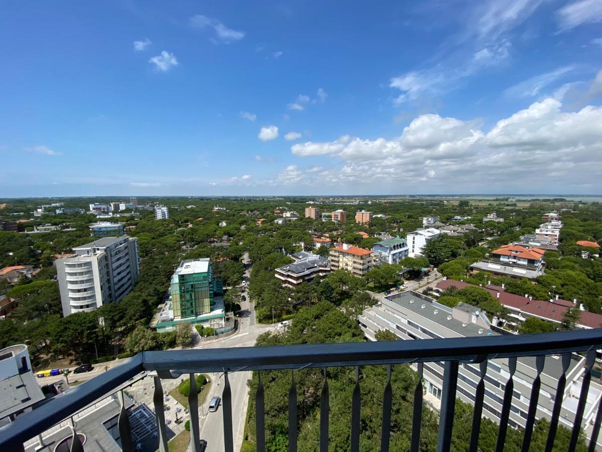 Condominio Aquilone Lignano Sabbiadoro Eksteriør billede